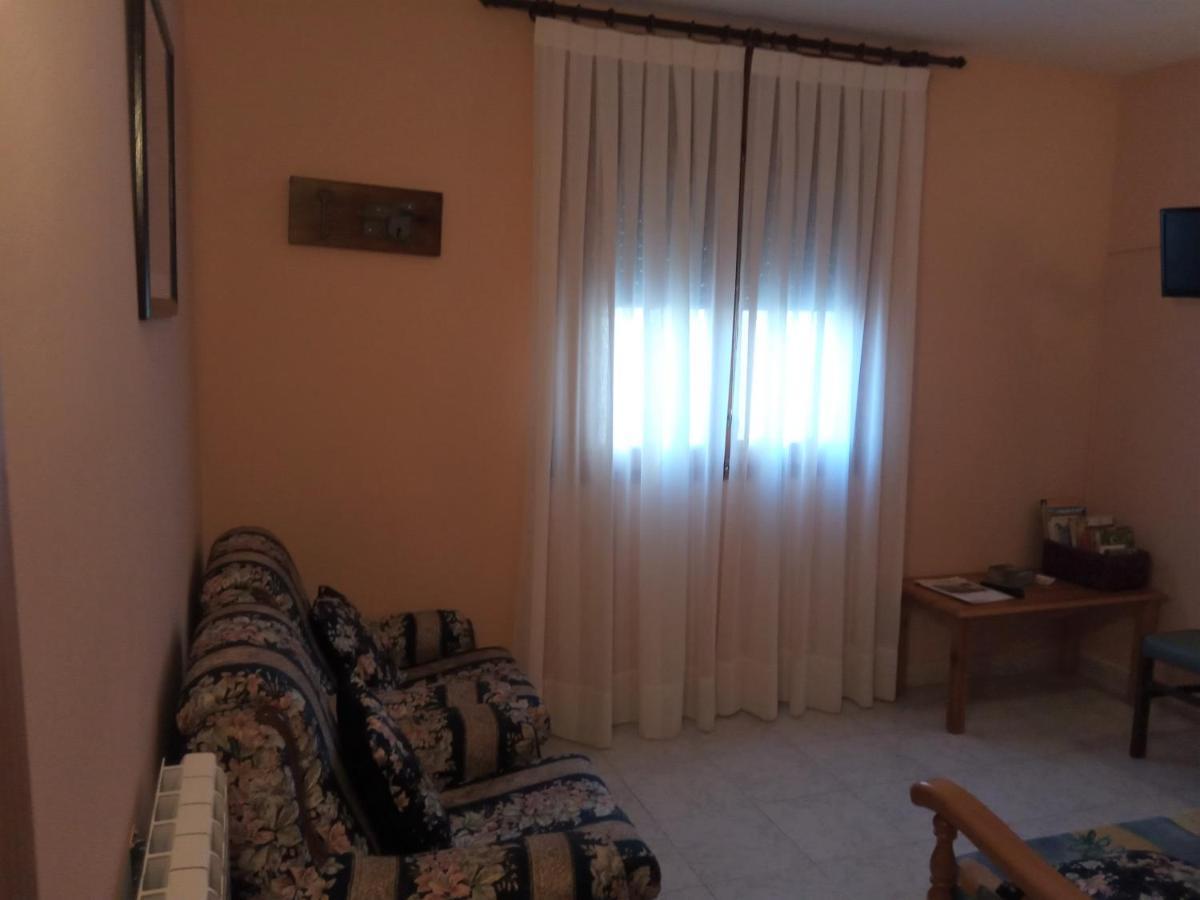 Casa Nando Guest House เอสเตร์รี ดาเนว ภายนอก รูปภาพ